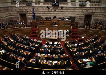 (190208) -- ATHÈNES, le 8 février 2019 -- le Premier ministre grec Alexis Tsipras s'adresse aux législateurs grecs au sujet du protocole d'adhésion à l'OTAN de l'ex-République yougoslave de Macédoine (ARYM), à Athènes, en Grèce, le 8 février 2019. Le Parlement grec a approuvé vendredi le protocole sur l'adhésion de l'ex-République yougoslave de Macédoine (ARYM) à l'Organisation du Traité de l'Atlantique Nord (OTAN) sous son nouveau nom de République de Macédoine du Nord. GRÈCE-ATHÈNES-ARYM-ADHÉSION À L'OTAN APPROBATION DU PROTOCOLE MARIOSXLOLOS PUBLICATIONXNOTXINXCHN Banque D'Images