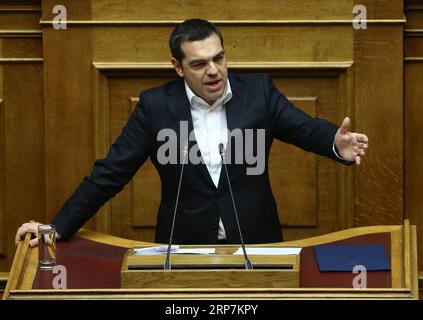 (190208) -- ATHÈNES, le 8 février 2019 -- le Premier ministre grec Alexis Tsipras s'adresse aux législateurs grecs au sujet du protocole d'adhésion à l'OTAN de l'ex-République yougoslave de Macédoine (ARYM), à Athènes, en Grèce, le 8 février 2019. Le Parlement grec a approuvé vendredi le protocole sur l'adhésion de l'ex-République yougoslave de Macédoine (ARYM) à l'Organisation du Traité de l'Atlantique Nord (OTAN) sous son nouveau nom de République de Macédoine du Nord. GRÈCE-ATHÈNES-ARYM-ADHÉSION À L'OTAN APPROBATION DU PROTOCOLE MARIOSXLOLOS PUBLICATIONXNOTXINXCHN Banque D'Images