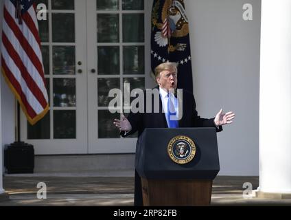 (190215) -- WASHINGTON, le 15 février 2019 -- le président américain Donald Trump prend la parole à la Rose Garden à la Maison Blanche à Washington D.C., aux États-Unis, le 15 février 2019. Trump a annoncé vendredi qu'il signerait une urgence nationale pour étendre le mur frontalier entre les États-Unis et le Mexique et faire pression pour sa promesse de campagne de signature. ETATS-UNIS-WASHINGTON D.C.-TRUMP-URGENCE NATIONALE HUXYOUSONG PUBLICATIONXNOTXINXCHN Banque D'Images