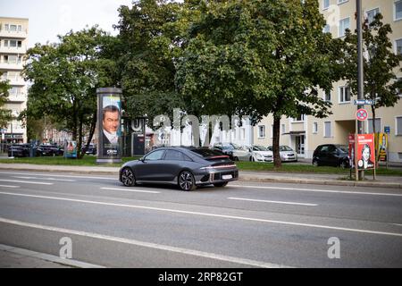 Munich, Allemagne. 03 septembre 2023. Markus Söder CSU Wahlplakate am 3.9.2023 à München. Die Landtagswahl und Bezirkstagswahl in Bayern wird am 8.10.2023 stattfinden. -- Markus Soeder CSU posters électoraux le 3 septembre 2023 à Munich, Allemagne. Les élections des États et des districts en Bavière auront lieu le 8 octobre 2023. (Photo Alexander Pohl/Sipa USA) crédit : SIPA USA/Alamy Live News Banque D'Images