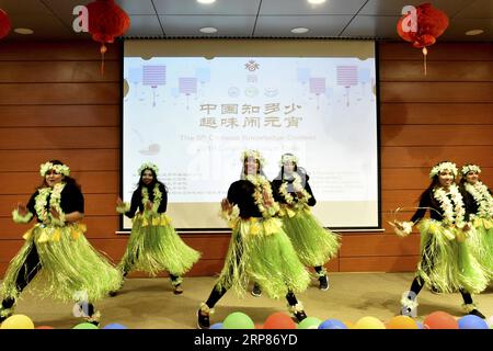 (190220) -- DHAKA, 20 février 2019 -- des élèves dansent lors du concours de connaissances chinoises et du gala du festival des lanternes à Dhaka, Bangladesh, le 19 février 2019. Stringer) BANGLADESH-DHAKA-CHINESE KNOWLEDGE CONTEST Naim-ul-karim PUBLICATIONxNOTxINxCHN Banque D'Images