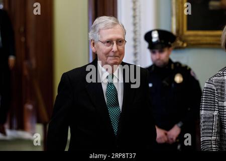 (190314) -- WASHINGTON, 14 mars 2019 -- le leader de la majorité au Sénat américain Mitch McConnell se rend au Sénat avant un vote du Sénat sur la déclaration d urgence nationale du président Donald Trump, sur Capitol Hill à Washington D.C., aux États-Unis, le 14 mars 2019. Le Sénat américain a voté jeudi 59-41 en faveur du blocage de la déclaration d urgence nationale du président Donald Trump à la frontière sud. ÉTATS-UNIS-WASHINGTON D.C.-SÉNAT-TRUMP-FRONTIÈRE DE BLOCAGE D'URGENCE TINGXSHEN PUBLICATIONXNOTXINXCHN Banque D'Images