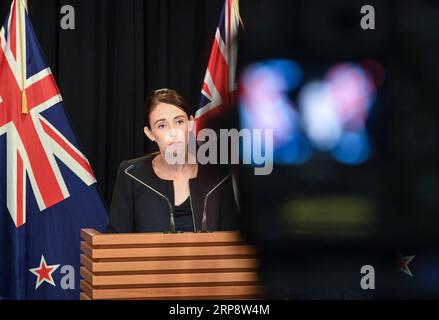 (190316) -- WELLINGTON, 16 mars 2019 (Xinhua) -- la première ministre néo-zélandaise Jacinda Ardern prend la parole à Wellington, capitale de la Nouvelle-Zélande, le 16 mars 2019. Jacinda Ardern a réitéré au public samedi matin que la loi nationale sur les armes à feu allait être modifiée. Des hommes armés ont ouvert le feu dans deux mosquées distinctes à Christchurch vendredi, tuant 49 personnes et en blessant 48 autres. (Xinhua/Guo Lei) NOUVELLE-ZÉLANDE-WELLINGTON-PM-CHRISTCHURCH-ATTACKS-BRIEFING PUBLICATIONxNOTxINxCHN Banque D'Images