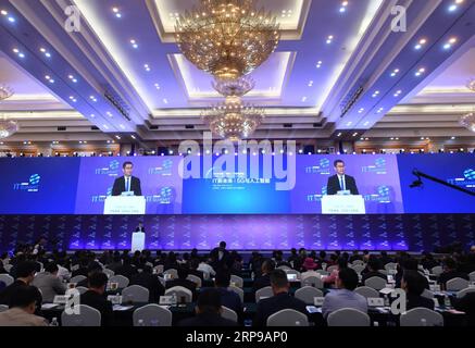 (190331) -- SHENZHEN, 31 mars 2019 (Xinhua) -- Ma Huateng, fondatrice et PDG du géant de l'Internet Tencent, prononce un discours lors du Sommet INFORMATIQUE DE Chine (Shenzhen) à Shenzhen, dans la province du Guangdong, dans le sud de la Chine, le 31 mars 2019. (Xinhua/Mao Siqian) SOMMET CHINE-SHENZHEN-IT (CN) PUBLICATIONxNOTxINxCHN Banque D'Images