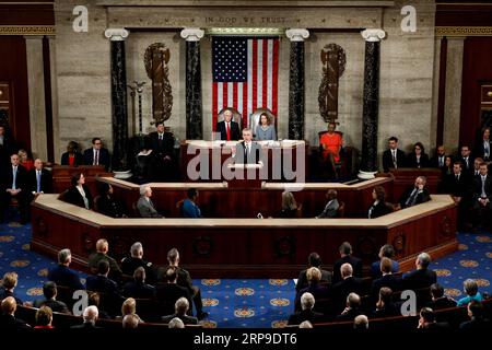 (190403) -- WASHINGTON, le 3 avril 2019 -- le secrétaire général de l'OTAN, Jens Stoltenberg (C), prononce une allocution lors d'une réunion conjointe du Congrès américain à Washington D.C., aux États-Unis, le 3 avril 2019. Jens Stoltenberg a déclaré mercredi que l'alliance militaire ne voulait pas d'une nouvelle course aux armements avec la Russie, tout en exhortant Moscou à maintenir le respect d'un traité historique sur le contrôle des armements. ÉTATS-UNIS-WASHINGTON D.C.-OTAN-JENS STOLTENBERG TINGXSHEN PUBLICATIONXNOTXINXCHN Banque D'Images