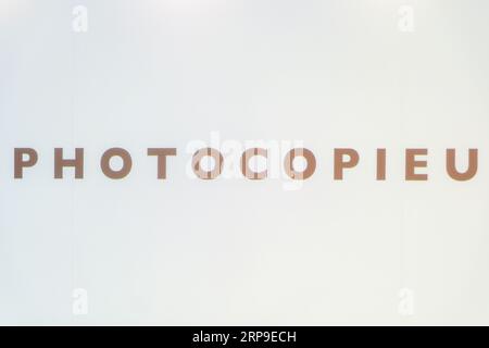 Tokyo, Japon. 2 septembre 2023. Logo PHOTOCOPIEU, 2 septembre 2023 - Rakuten Fashion week TOKYO 2024 S/S : TOKYO FASHION AWARD 2024 organisé à Tokyo, Japon. Crédit : Keiichi Miyashita/AFLO/Alamy Live News Banque D'Images