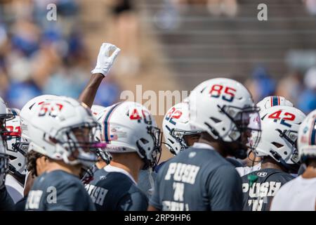 02 septembre 2023 : équipe de Robert Morris avant un match de football de saison régulière de la NCAA entre les Colonials de Robert Morris et les Falcons de l'Air Force le 02 septembre 2023, au Falcon Stadium à l'United States Air Force Academy, CO Mat Gdowski/CSM (image de crédit : © Mat Gdowski/Cal Sport Media) Banque D'Images