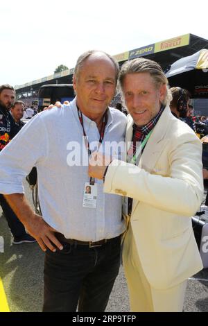 Monza, Italie. 03 septembre 2023. MONZA, Italie, 3. Septembre 2023 ; Gerhard BERGER, LAPO ELKANN (droite), Lapo ELKANN, industriel italien né à New York, ancien directeur marketing et héritier du constructeur automobile Fiat. Parco di Monza, Autodromo, Formule 1, F1, Grand Prix d'Italie, Grosser Preis von Italien, GP d'Italie, Motorsport, Race, Formel1, Honorarpflichtiges Foto, image payante, Copyright © Arthur THILL/ATP images (THILL Arthur/ATP/SPP) crédit : SPP Sport Press photo. /Alamy Live News Banque D'Images