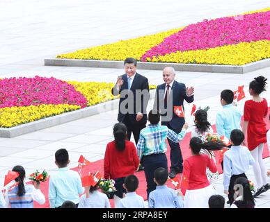 (190429) -- PÉKIN, le 29 avril 2019 -- le président chinois Xi Jinping organise une cérémonie de bienvenue pour le président de la Confédération suisse, Ueli Maurer, avant leurs entretiens à Pékin, capitale de la Chine, le 29 avril 2019. CHINA-BEIJING-XI JINPING-SWITZERLAND-TALKS (CN) LIUXWEIBING PUBLICATIONXNOTXINXCHN Banque D'Images