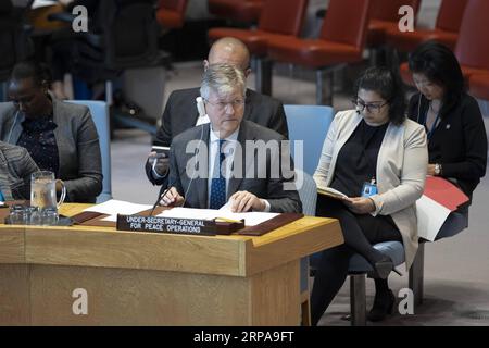 (190430) -- NATIONS UNIES, 30 avril 2019 -- Jean-Pierre Lacroix (Front), sous-secrétaire général des Nations Unies pour les opérations de paix, informe une réunion du Conseil de sécurité des Nations Unies sur la situation au Soudan et au Soudan du Sud, y compris la situation à Abyei, au siège des Nations Unies à New York, le 30 avril 2019.) RÉUNION DU CONSEIL DE SÉCURITÉ-SOUDAN ET SOUDAN DU SUD-ABYEI LIXMUZI PUBLICATIONXNOTXINXCHN Banque D'Images
