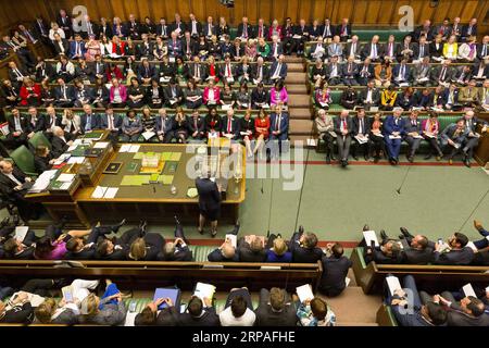 Actualités Bilder des Tages (190508) -- LONDRES, 8 mai 2019 (Xinhua) -- la première ministre britannique Theresa May assiste aux questions du premier ministre à la Chambre des communes à Londres, en Grande-Bretagne, le 8 mai 2019. (Xinhua/UK Parliament/Roger Harris) CRÉDIT OBLIGATOIRE HOC : UK Parliament/Roger Harris BRITAIN-LONDON-PMQS PUBLICATIONxNOTxINxCHN Banque D'Images