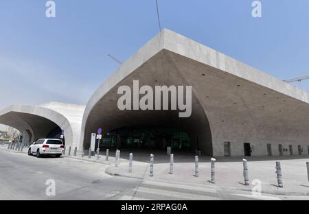 (190509) -- DOHA, 9 mai 2019 -- une photo prise le 8 mai 2019 montre la vue extérieure de la gare principale Al Mushaireb sur la ligne rouge sud du métro de Doha, récemment ouverte, à Doha, capitale du Qatar. La ligne rouge du métro de Doha a commencé ses opérations partielles mercredi, longeant la côte depuis le district d'al-Qassar dans la capitale, Doha, jusqu'à la ville méridionale d'al-Wakrah. Nikku) QATAR-DOHA-METRO LIGNE ROUGE-OPÉRATION yangyuanyong PUBLICATIONxNOTxINxCHN Banque D'Images