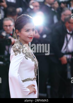 (190515) -- CANNES, 15 mai 2019 (Xinhua) -- l'actrice Liu Tao assiste au gala d'ouverture du 72e Festival de Cannes au Palais des Festivals de Cannes, France, le 14 mai 2019. Le 72e Festival de Cannes se tient ici du 14 au 25 mai. (Xinhua/Zhang Cheng) FRANCE-CANNES-FILM FESTIVAL-OUVERTURE PUBLICATIONxNOTxINxCHN Banque D'Images