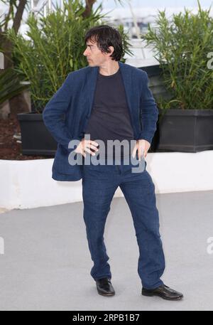 (190524) -- CANNES, 24 mai 2019 (Xinhua) -- l'acteur Luigi Lo Cascio pose lors d'un photocall pour le traître au 72e Festival de Cannes à Cannes, France, le 24 mai 2019. Le film du réalisateur italien Marco Bellocchio, le traître, concourra pour la Palme d or avec 20 autres films. (Xinhua/Gao Jing) FRANCE-CANNES-FILM FESTIVAL-PHOTOCALL- LE TRAÎTRE PUBLICATIONxNOTxINxCHN Banque D'Images