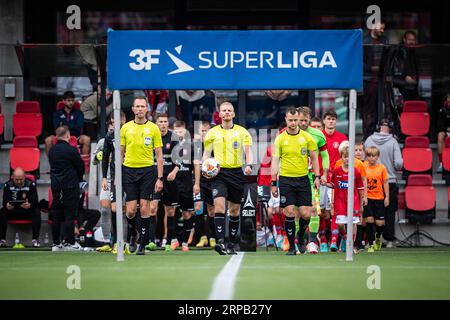 Silkeborg, Danemark. 03 septembre 2023. Arbitre Simon Duerlund Rasmussen vu lors du 3F Superliga match entre Silkeborg IF et Hvidovre IF au JYSK Park à Silkeborg. (Crédit photo : Gonzales photo/Alamy Live News Banque D'Images