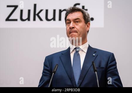 (190526) -- BERLIN, 26 mai 2019 -- Markus Soeder, leader de l'Union chrétienne-sociale (CSU), assiste à une conférence de presse au siège de l'Union chrétienne-démocrate allemande (CDU) à Berlin, capitale de l'Allemagne, le 26 mai 2019. Le bloc conservateur de la chancelière allemande Angela Merkel, l Union chrétienne-démocrate (CDU)/Union chrétienne-sociale (CSU), a obtenu 28 % des voix lors des élections au Parlement européen de dimanche. Bien qu'elle ait conservé la plus grande part, l'Union politique a perdu près de 8 pour cent par rapport à il y a cinq ans. ) ALLEMAGNE-BERLIN-EU PARLIAMENT ELECTIONS-CDU/CSU KEVINXVOIGT PUBLICATIONX Banque D'Images