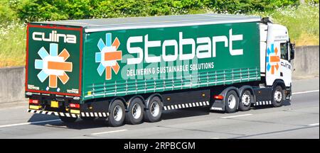Culina Group camion poids lourd & logo sur l'acquisition de remorques rideaux de l'activité Eddie Stobart, le tout sous la direction de la société mère du groupe Müller sur l'autoroute M25 au Royaume-Uni Banque D'Images