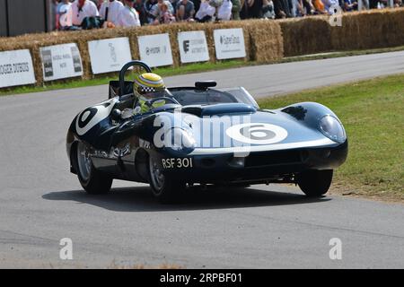 James Cottingham, Tojeiro Ecosse Jaguar, Goodwood 75, The Racing Years, une petite mais indicative sélection de quelques-unes des meilleures voitures de course Banque D'Images