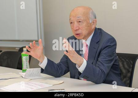 (190611) -- TOKYO, 11 juin 2019 (Xinhua) -- Takakage Fujita, directeur général d'un groupe civil voué au maintien et au développement de la célèbre déclaration de Murayama, reçoit une interview de Xinhua à Tokyo, Japon, le 6 juin 2019. POUR ALLER AVEC:Interview : il est irresponsable des États-Unis de manier simplement des bâtons tarifaires : expert japonais (Xinhua/Ma Caoran) JAPON-TOKYO-EXPERT-TAKAKAGE FUJITA-INTERVIEW PUBLICATIONxNOTxINxCHN Banque D'Images