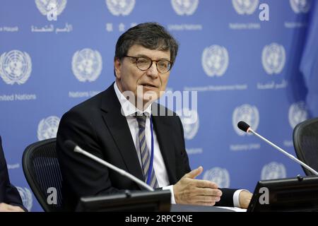 (190628) -- NATIONS UNIES, 28 juin 2019 -- Frank Laczko, directeur du Centre d'analyse des données sur les migrations mondiales à l'Organisation internationale pour les migrations (OIM), informe les journalistes sur le lancement du rapport Fatal Journeys Volume 4 , au siège des Nations Unies à New York, le 28 juin 2019. Environ 1 600 enfants migrants ont été signalés morts ou disparus entre 2014 et 2018, soit une moyenne de près d'un par jour, mais beaucoup d'autres ne sont pas enregistrés, a révélé le nouveau rapport de l'ONU vendredi. UN-IOM-REPORT-FATAL JOURNEYS-LAUNCH LIXMUZI PUBLICATIONXNOTXINXCHN Banque D'Images