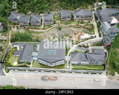 (190630) -- GUIYANG, 30 juin 2019 -- une photo aérienne prise le 29 juin 2019 montre le musée d'art lu Feng nouvellement construit dans l'ancienne ville de Guiyang à Qingyan, capitale de la province du Guizhou du sud-ouest de la Chine. CHINA-GUIZHOU-GUIYANG-ART MUSEUM (CN) YANGXYING PUBLICATIONXNOTXINXCHN Banque D'Images