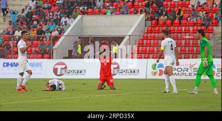 Le Bangladesh a disputé un match nul lors du premier des deux matchs amicaux de la FIFA contre l'Afghanistan au Bashundhara Kings Arena, Dhaka, Banglad Banque D'Images