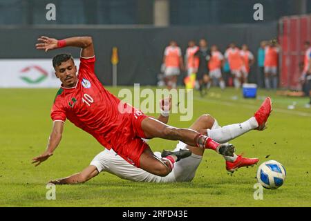 Le Bangladesh a disputé un match nul lors du premier des deux matchs amicaux de la FIFA contre l'Afghanistan au Bashundhara Kings Arena, Dhaka, Banglad Banque D'Images