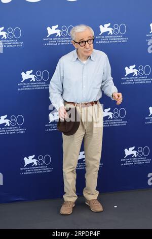 Woody Allen assiste à un photocall pour le film 'coup de chance' au 80e Festival International du film de Venise le 04 septembre 2023 à Venise, en Italie. ©photo : Cinzia Camela. Banque D'Images