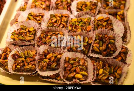 Délices turcs et bonbons à base de miel et de noix Banque D'Images