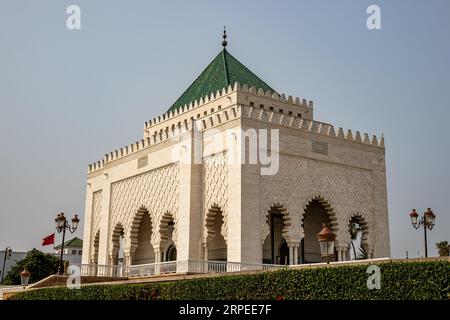 Maroc - Rabat - Patrimoine mondial de l'UNESCO - le mausolée en marbre du roi Mohammed V. Banque D'Images