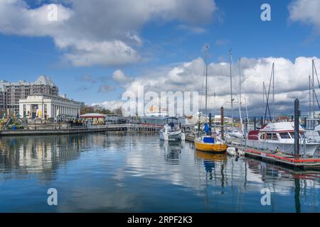 La marina avec bateaux dans le port intérieur de Victoria, île de Vancouver, Colombie-Britannique, Canada. Banque D'Images