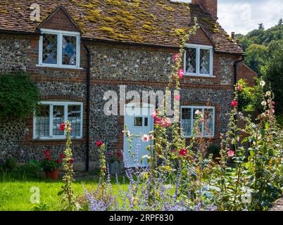 Jardin anglais à Hambleden, Buckinghamshire Banque D'Images