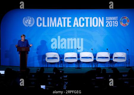 190924 -- NATIONS UNIES, 24 septembre 2019 -- la chancelière allemande Angela Merkel s'adresse au Sommet de l'ONU sur l'action climatique, au siège de l'ONU à New York, le 23 septembre 2019. SOMMET ONU-ACTION CLIMATIQUE LixMuzi PUBLICATIONxNOTxINxCHN Banque D'Images