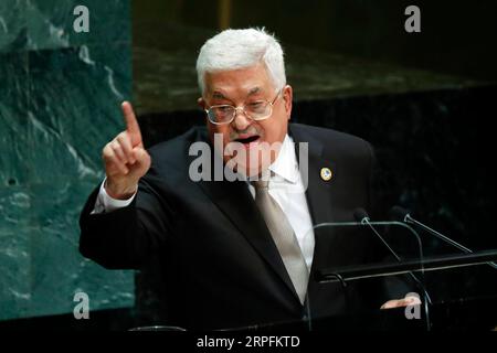 190926 -- NATIONS UNIES, le 26 septembre 2019 -- le président palestinien Mahmoud Abbas s'adresse au débat général de la 74e session de l'Assemblée générale des Nations Unies au siège des Nations Unies à New York, le 26 septembre 2019. ONU-ASSEMBLÉE GÉNÉRALE-DÉBAT GÉNÉRAL LixMuzi PUBLICATIONxNOTxINxCHN Banque D'Images