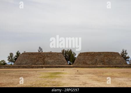 Pyramides d'une ancienne civilisation du Mexique. Tzintzuntzan, Michoacan, Mexique. Banque D'Images