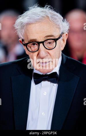 Venise, Italie. 4 septembre 2023. Woody Allen arrive à la première de coup de chance à la Sala Grande au 80e Festival International du film de Venise. Crédit : Euan Cherry/Alamy Live News Banque D'Images