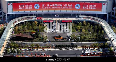 191102 -- BEIJING, 2 novembre 2019 -- une photo aérienne prise le 1 novembre 2019 montre une vue du Centre national d'exposition et de congrès de Shanghai, où se tiendra la deuxième China International Import Expo CIIE, à Shanghai, dans l'est de la Chine. PHOTOS XINHUA DU JOUR FanxJun PUBLICATIONxNOTxINxCHN Banque D'Images