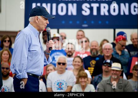 Philadelphie, États-Unis. 04 septembre 2023. Le président américain Joseph Biden prend la parole alors qu'il donne le coup d'envoi du défilé annuel de la fête du travail des trois États de l'AFL-CIO à Philadelphie, PA, États-Unis, le 4 septembre 2023. Crédit : OgImages/Alamy Live News Banque D'Images