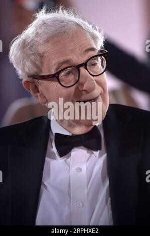 Venezia, Italie. 04 septembre 2023. Woody Allen arrive sur le tapis rouge pour le film 'coup de chance' au 80e Festival international du film de Venise 2023 le 04 septembre 2023 à Venise, en Italie. Photo de Rocco Spaziani/UPI crédit : UPI/Alamy Live News Banque D'Images