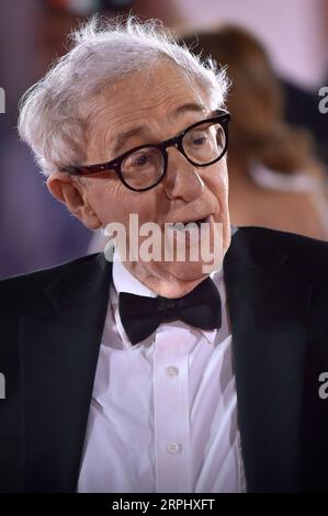 Venezia, Italie. 04 septembre 2023. Woody Allen arrive sur le tapis rouge pour le film 'coup de chance' au 80e Festival international du film de Venise 2023 le 04 septembre 2023 à Venise, en Italie. Photo de Rocco Spaziani/UPI crédit : UPI/Alamy Live News Banque D'Images