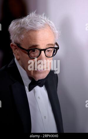 Venezia, Italie. 04 septembre 2023. Woody Allen arrive sur le tapis rouge pour le film 'coup de chance' au 80e Festival international du film de Venise 2023 le 04 septembre 2023 à Venise, en Italie. Photo de Rocco Spaziani/UPI crédit : UPI/Alamy Live News Banque D'Images