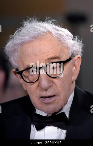 Venezia, Italie. 04 septembre 2023. Woody Allen arrive sur le tapis rouge pour le film 'coup de chance' au 80e Festival international du film de Venise 2023 le 04 septembre 2023 à Venise, en Italie. Photo de Rocco Spaziani/UPI crédit : UPI/Alamy Live News Banque D'Images