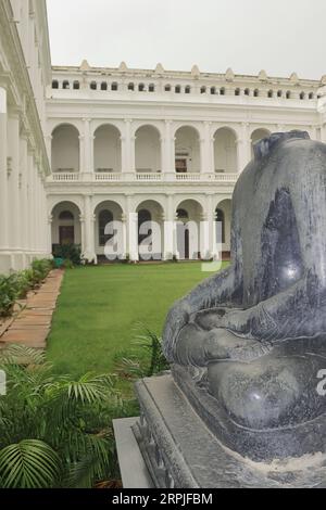 Kolkata, Bengale occidental, Inde - 29 août 2023 : Belle architecture coloniale du célèbre musée indien, c'est le plus ancien et le plus grand musée en inde Banque D'Images