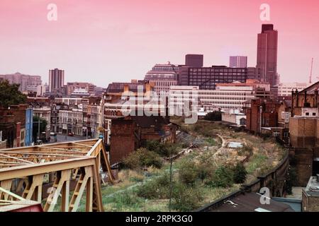 Vue sur l'est de Londres au début des années 1990 Banque D'Images