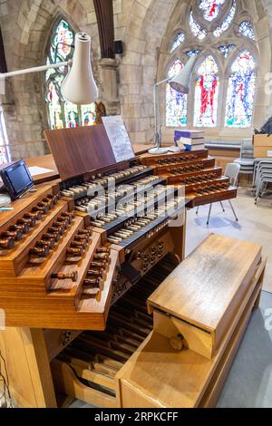 Le clavier d'orgue à la chapelle St Salvator l'une des deux chapelles collégiales appartenant à l'Université de St Andrews Banque D'Images