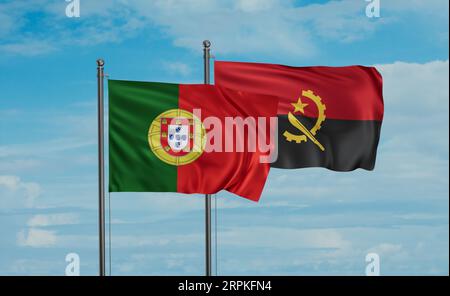 Drapeau du Portugal et drapeau de l'Angola agitant ensemble dans le vent sur le ciel bleu Banque D'Images