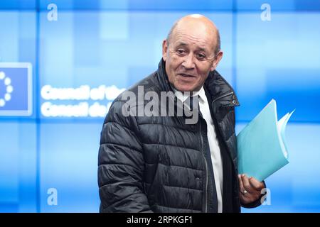 200110 -- BRUXELLES, le 10 janvier 2020 -- le ministre français des Affaires étrangères, Jean-Yves le Drian, arrive pour la réunion du Conseil des Affaires étrangères de l'UE au siège de l'UE à Bruxelles, en Belgique, le 10 janvier 2020. BELGIQUE-BRUXELLES-UE-CONSEIL AFFAIRES ÉTRANGÈRES-RÉUNION ZHENGXHUANSONG PUBLICATIONXNOTXINXCHN Banque D'Images