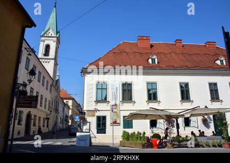 Le Musée des relations brisées dans la ville haute de Zagreb (Gornji Grad) - Croatie Banque D'Images