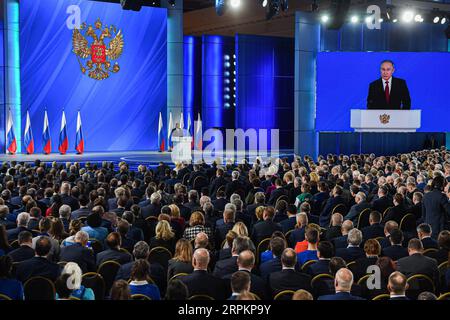 200115 -- MOSCOU, le 15 janvier 2020 Xinhua -- le président russe Vladimir Poutine prend la parole lors du discours annuel devant l'Assemblée fédérale de Russie à Moscou, Russie, le 15 janvier 2020. Photo de Evgeny Sinitsyn/Xinhua RUSSIA-MOSCOW-POUTINE-ANNUAL ADDRESS PUBLICATIONxNOTxINxCHN Banque D'Images