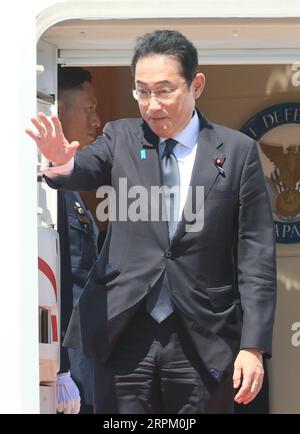 Tokyo, Japon. 5 septembre 2023. Le Premier ministre japonais Fumio Kishida part pour l'Indonésie depuis l'aéroport international de Tokyo à Tokyo le mardi 5 septembre 2023. Kishida se rendra en Indonésie et en Inde pour assister aux événements liés à l'ASEAN et au sommet du G20. (Photo de Yoshio Tsunoda/AFLO) crédit : AFLO Co. Ltd./Alamy Live News Banque D'Images